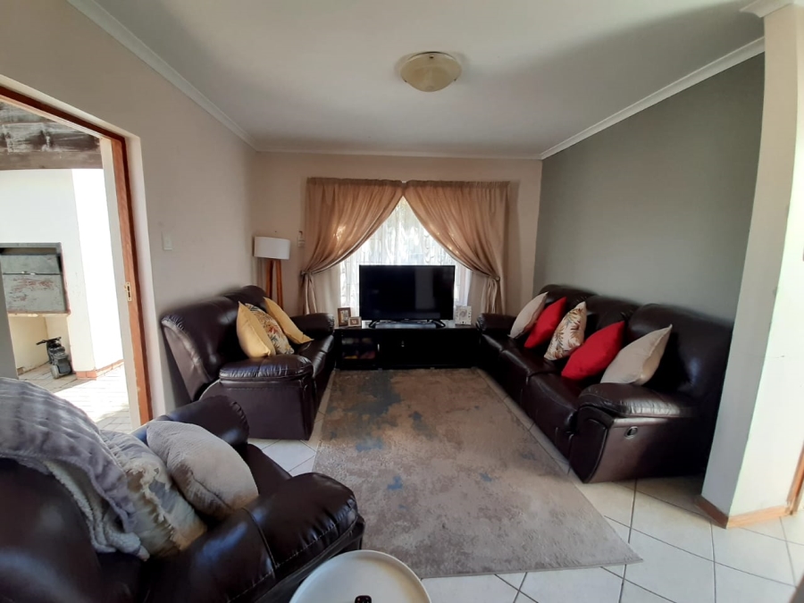 3 Bedroom Property for Sale in Hillside Free State